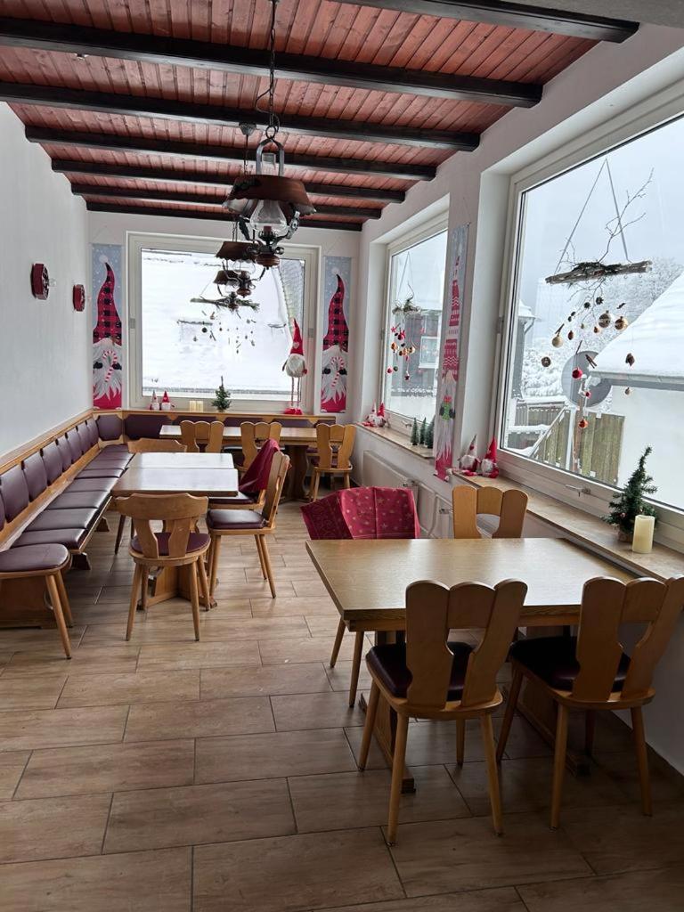 Ferienhaus Astenblick - Ideal Fuer Weihnachtsfeiern Und Familienfeiern Bietet Schlafplaetze Fuer Bis Zu 35 Personen Βίλα Βίντερμπεργκ Εξωτερικό φωτογραφία
